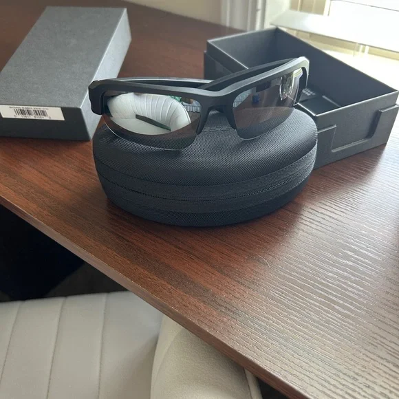 Bose Black Audio Sunglasses - Picture 8 of 11